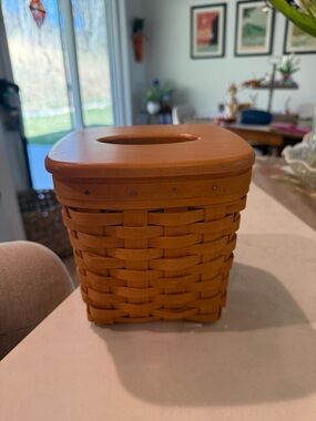 Longaberger Vintage Tissue Box Square Basket Signed BAH 1999 With Wooden Lid